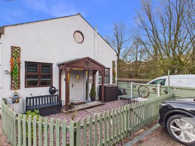 Station Road, Helmshore